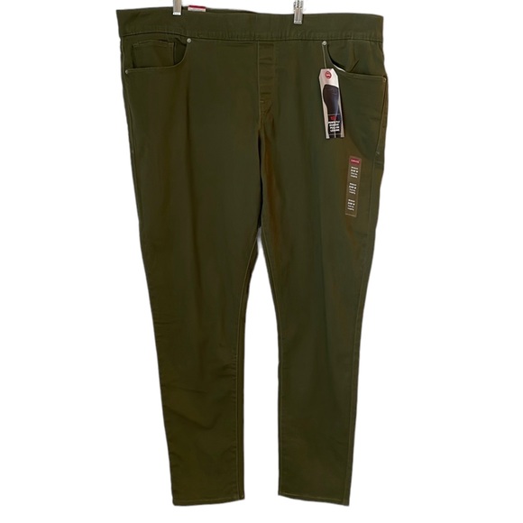 NWT Levi Perfectly Shaping Pull On Legging SZ 24W Green Mid Rise